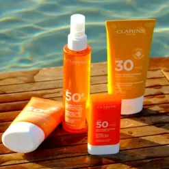 CLARINSStick Solaire Invisible SPF50                Soin Solaire Visage Haute Protection