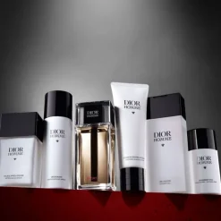 Dior Homme                Crème de Rasage Apaisante Infusée d'Extrait de Coton