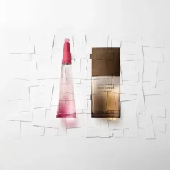 Issey MiyakeWood&Wood                Eau de Parfum Intense