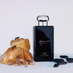 Jo MaloneMyrrh & Tonka Cologne Intense