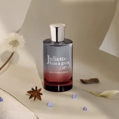 Juliette Has a GunOde To Dullness                Eau de Parfum