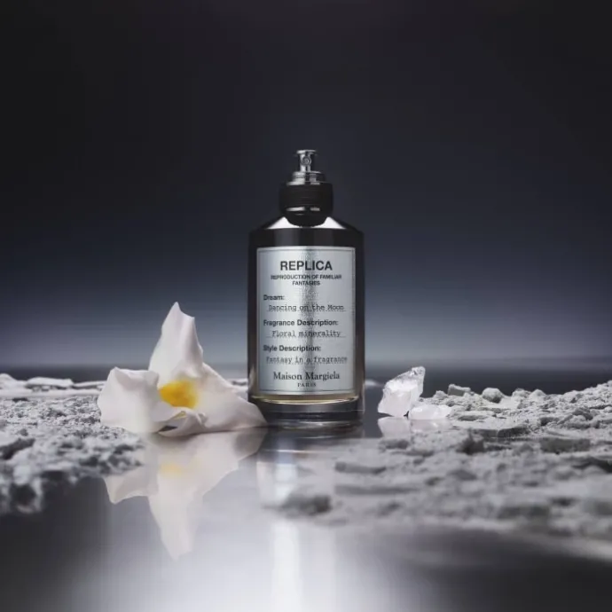 Maison MargielaReplica Dancing on the Moon Eau de Parfum