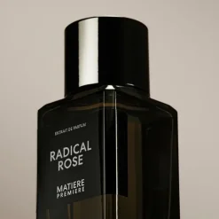 Matière PremièreRadical Rose Extrait de Parfum