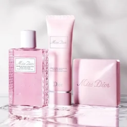 Miss Dior                Crème de Rose Onctueuse pour les Mains